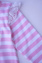 Load image into Gallery viewer, Pink stripe camera applique baby romper 809123
